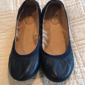 Navy flats by bandolino